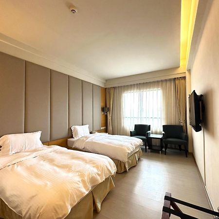 Chientan Youth Hotel Tajpej Kültér fotó