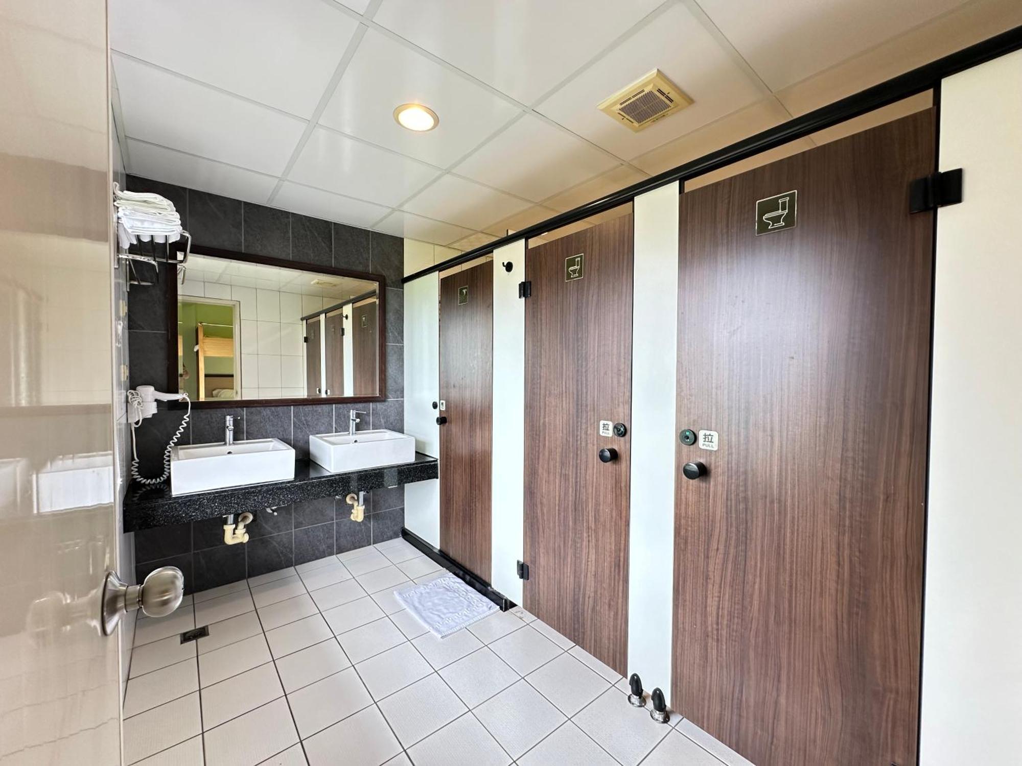 Chientan Youth Hotel Tajpej Kültér fotó