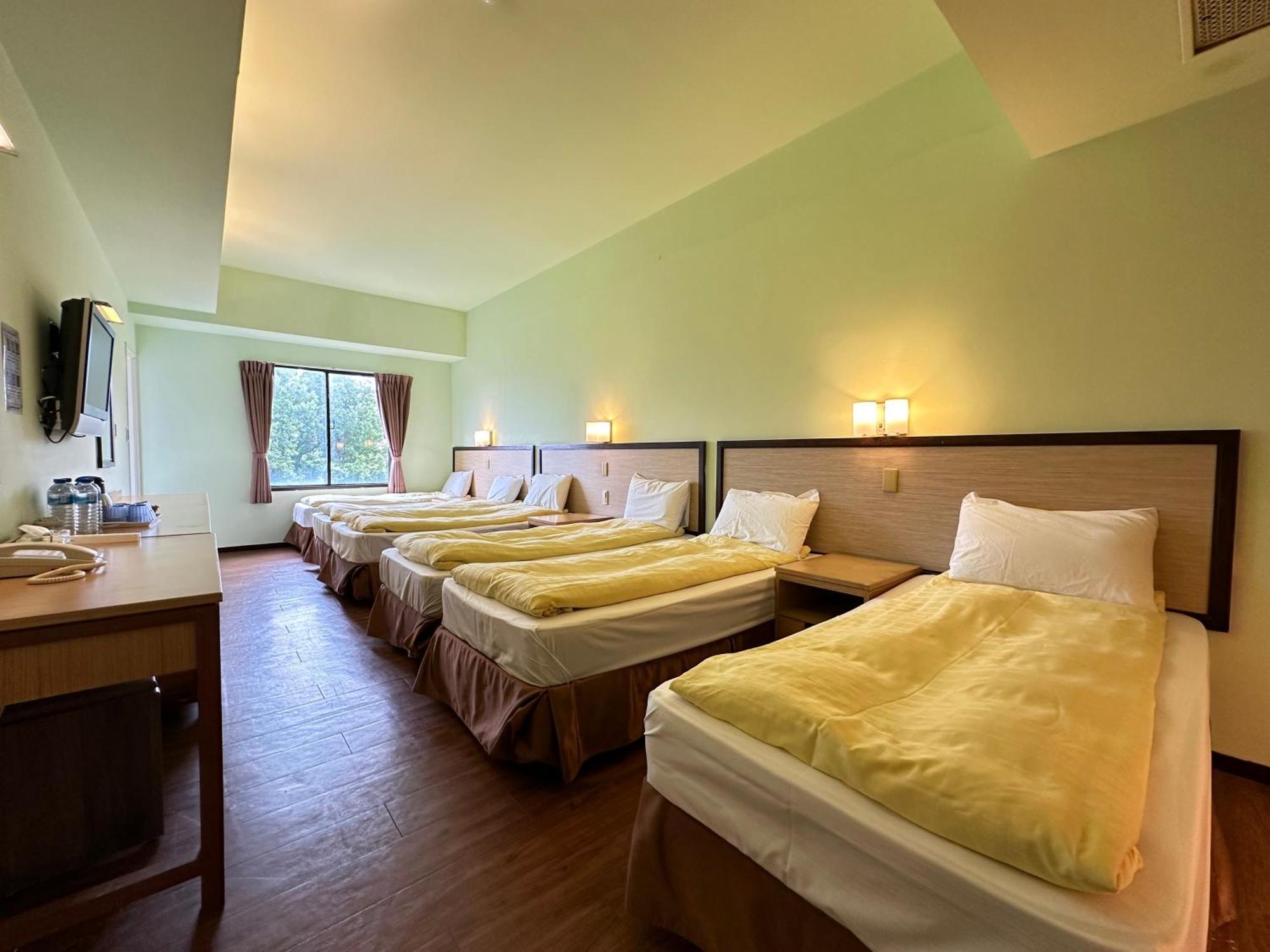 Chientan Youth Hotel Tajpej Kültér fotó