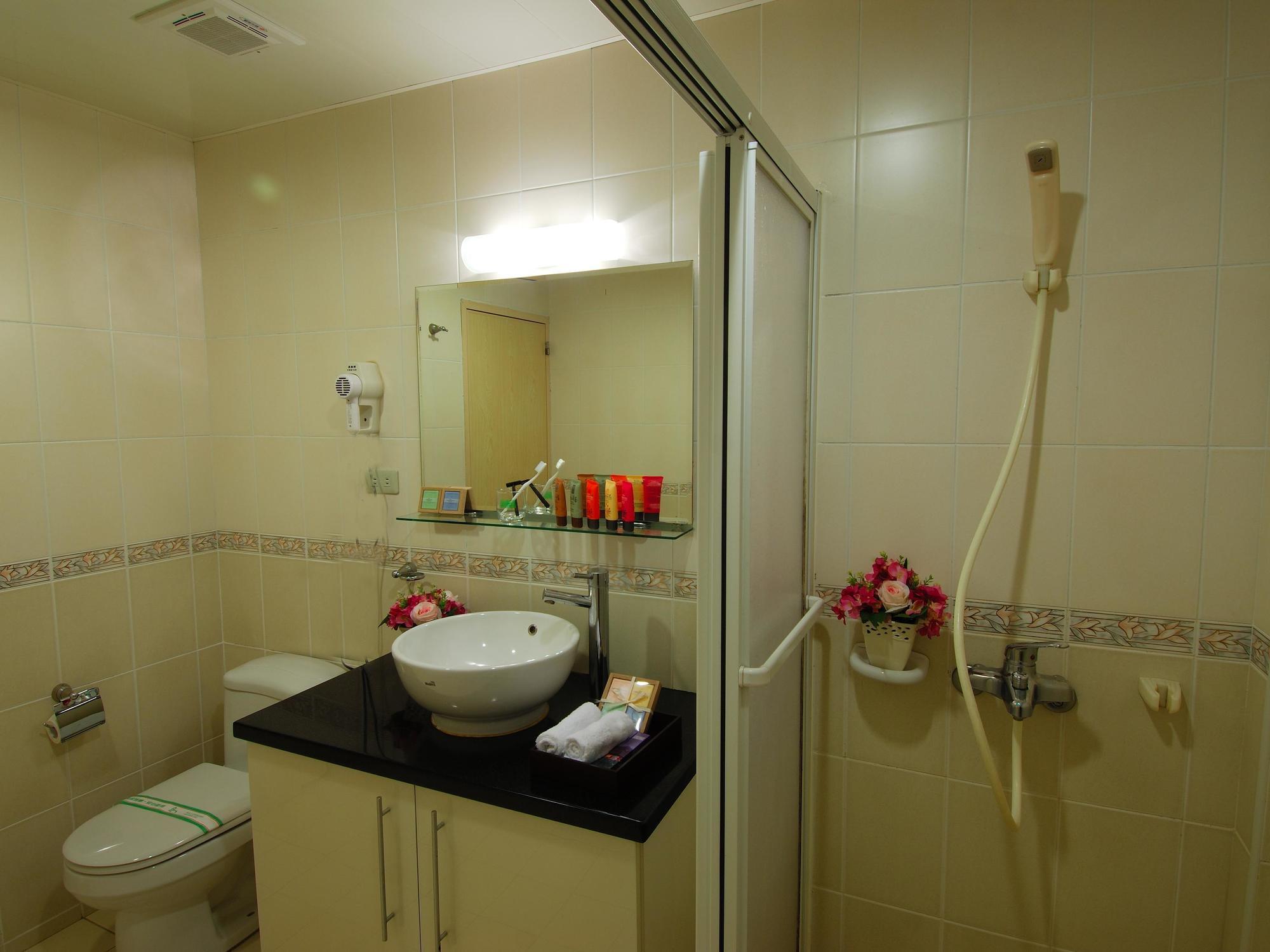 Chientan Youth Hotel Tajpej Kültér fotó